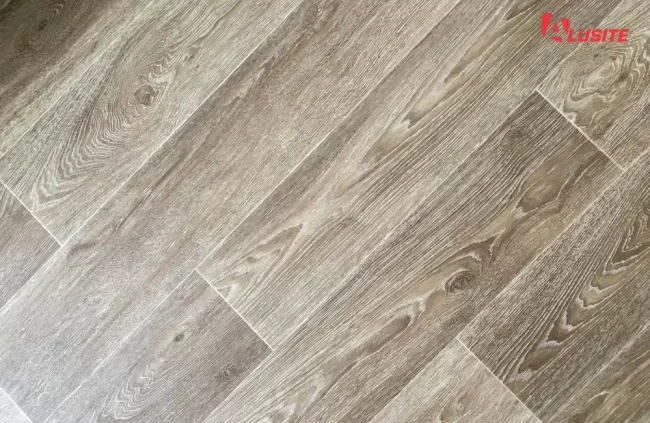 วิธีการปูกระเบื้องยางด้วยตัวเอง ครบจบทุกขั้นตอน