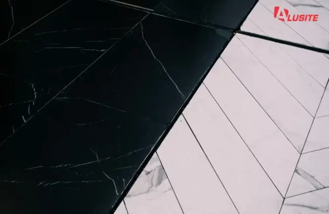 สร้างพื้นบ้านปลอดภัย เดินสบาย หมดกังวลปัญหากระเบื้องบาดเท้า