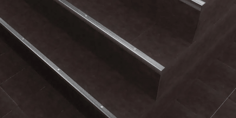 จมูกบันได จมูกบันได SNAPR Alusite